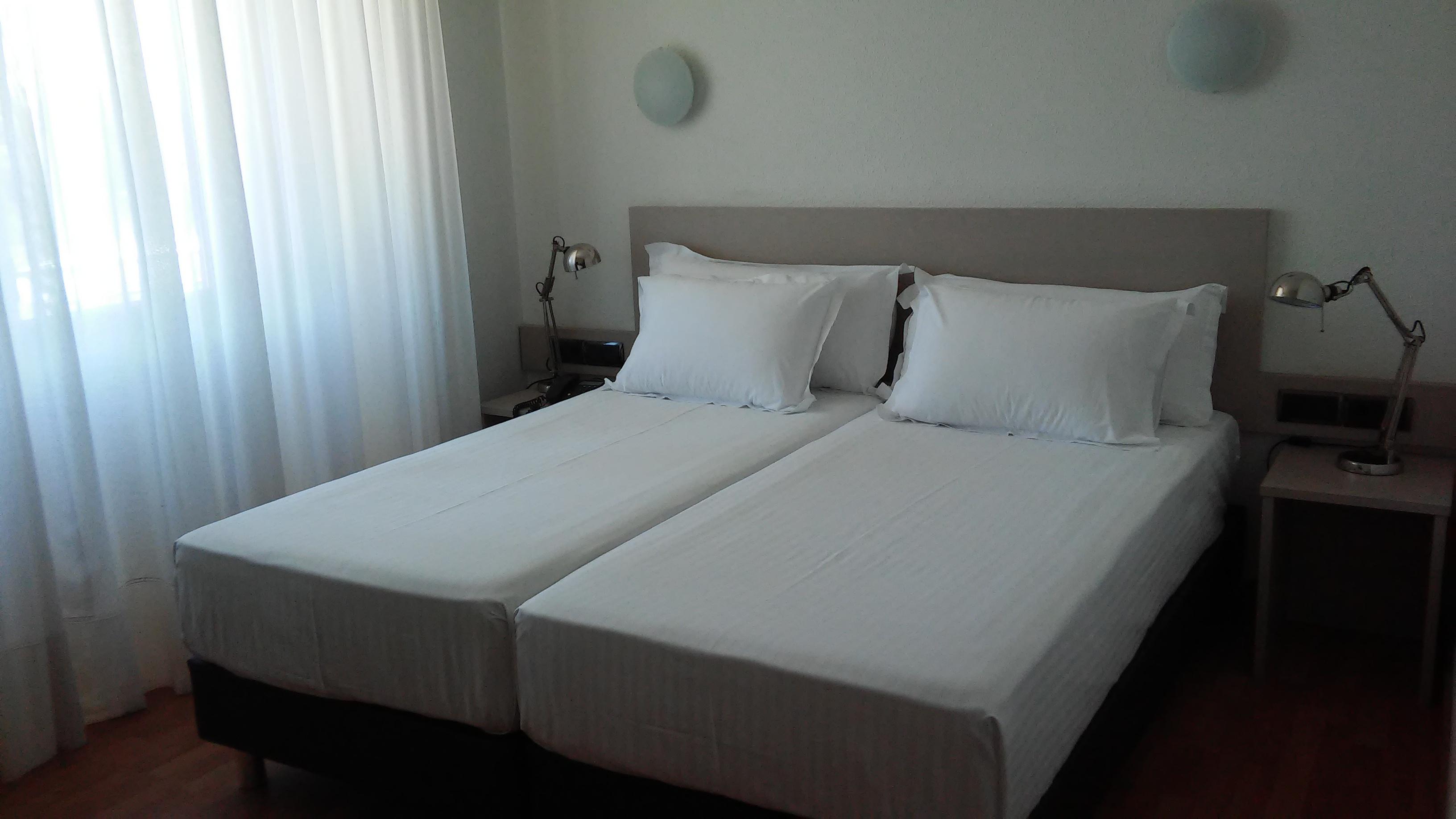 Hotel Los Angeles Guarnizo Exterior photo